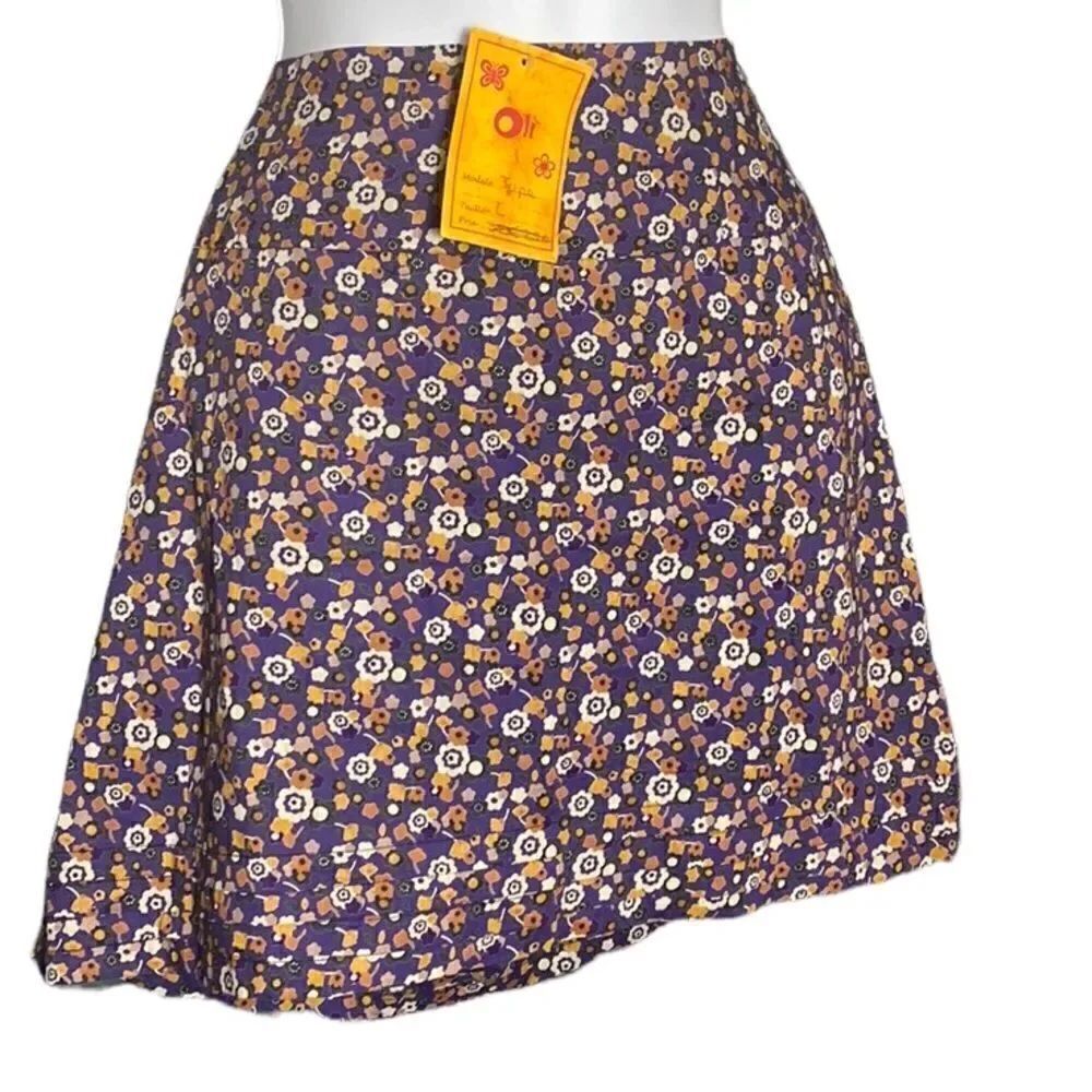 New With Tags Floral Skirt Size L